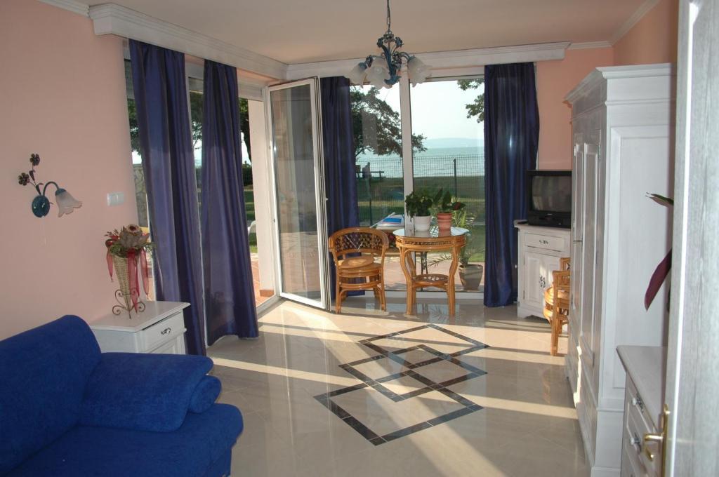 Gruber Apartman Siofok Oda fotoğraf